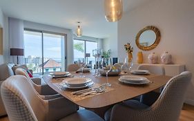 The Queen Apartment